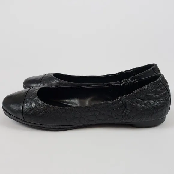🆕️ Delman Black Leather Ballet Flats