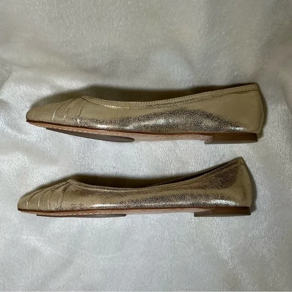 ⭐️🆕⭐️ Loeffler Randall “Winifred” Gold Flats