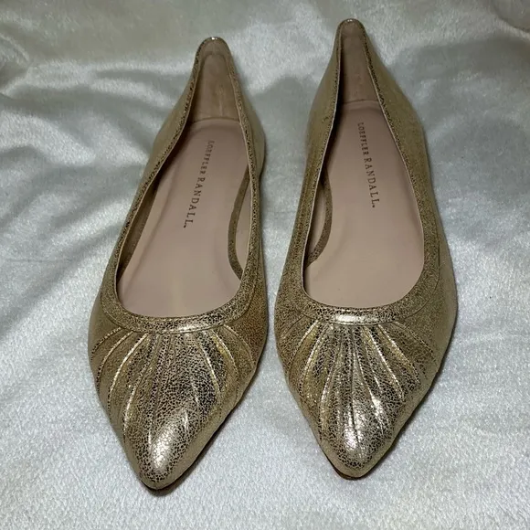 ⭐️🆕⭐️ Loeffler Randall “Winifred” Gold Flats