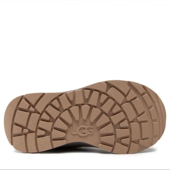 🥰 New Ugg Toty Weather Brown Boots Size Big kids 5