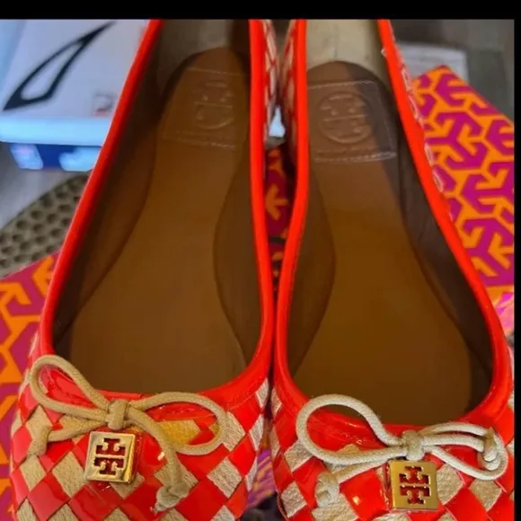 🔥1 hour sale - Worn 1X, Tory Burch, ballet Prescott flats, orange cream, 6.5
