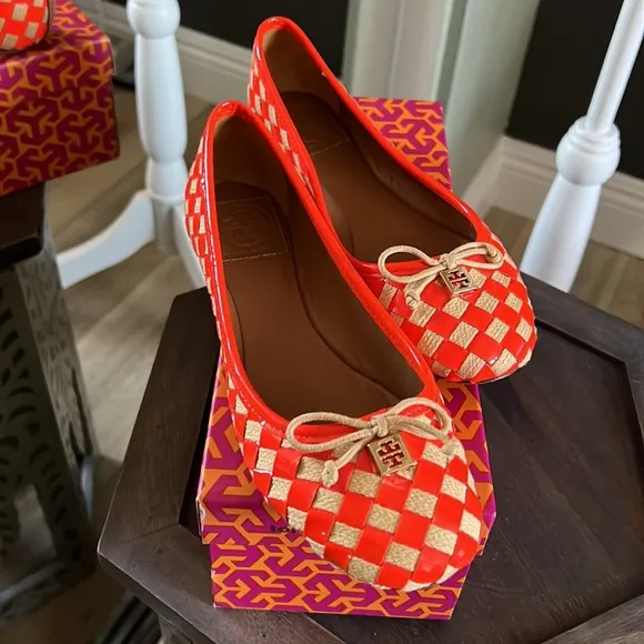 🔥1 hour sale - Worn 1X, Tory Burch, ballet Prescott flats, orange cream, 6.5