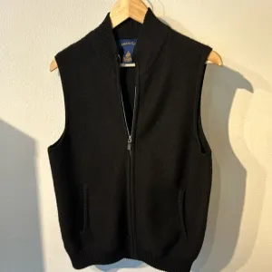 100% pure new wool Charter club full zip vest