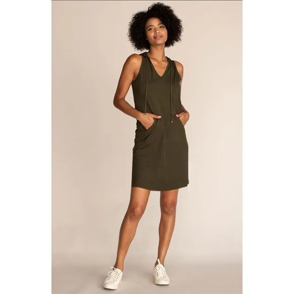 $248 Trina Turk Designer Olive Green Bon Voyage Dress Neutral Quiet Luxury NWT