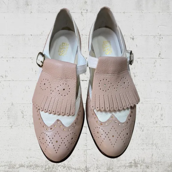 90s Vintage White Mauve Pink Kiltie Wingtip Leather Mary Jane Loafers Size 6.5