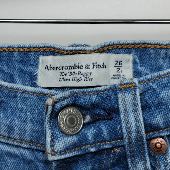Abercrombie &amp; Fitch The 90's Baggy Ultra High Rise 26/2S