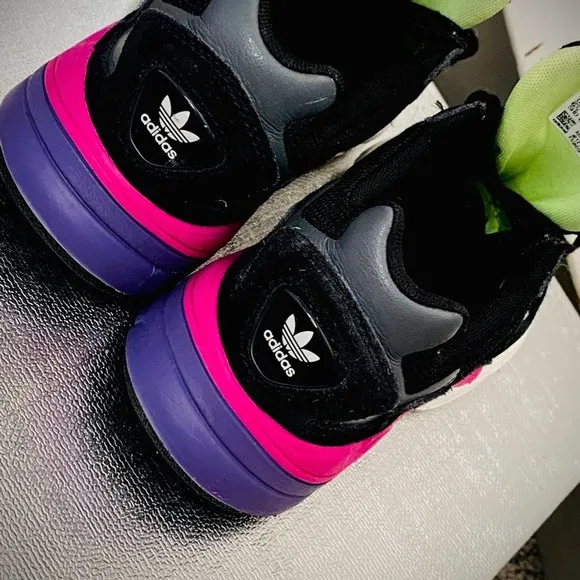 Adidas Kylie Jenner Falcon OG Sneakers size 6.5