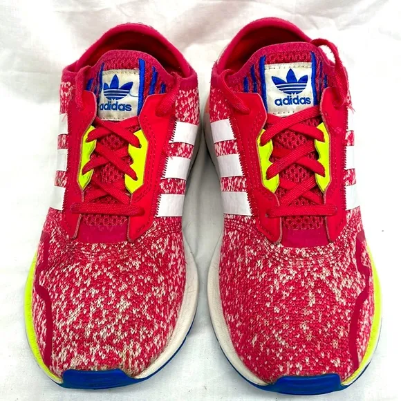 Adidas swift run 3 stripe low top sneakers girl sz 2.5