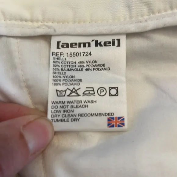 Aem’kei Off White Cotton Shorts, Zippers on sides, adjustable tab waist, Germany
