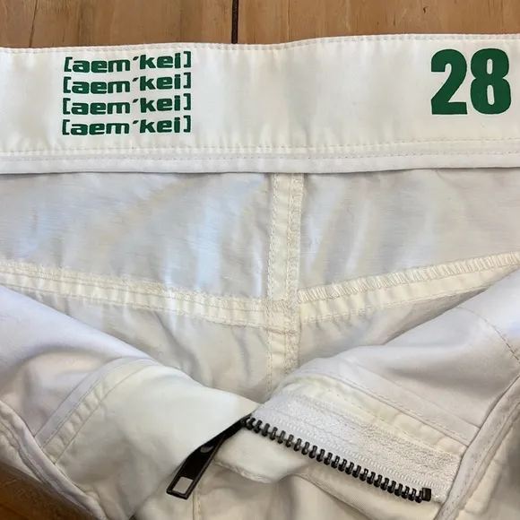 Aem’kei Off White Cotton Shorts, Zippers on sides, adjustable tab waist, Germany