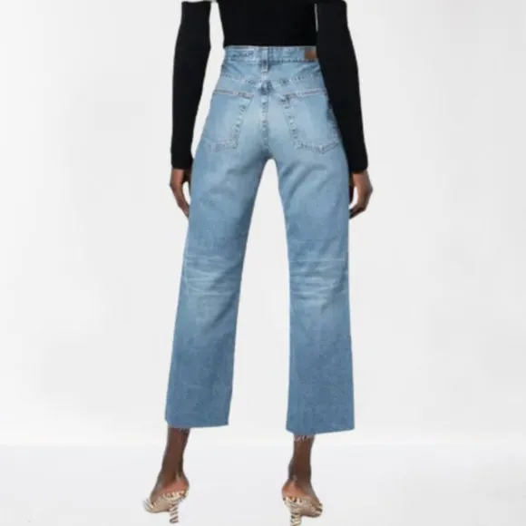 AG Alexxis High-Rise Vintage Straight Crop Jean in 18 Years Creekside 31 NWT