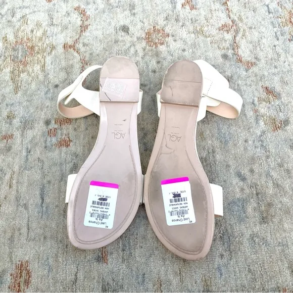 AGL NWT New Flat Ivory Sandals Sz 39.5, 9.5 US