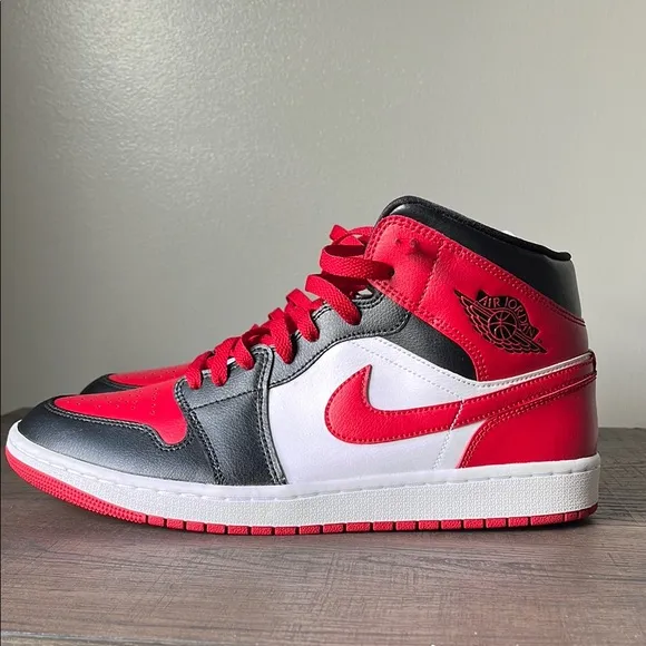 Air Jordan 1 MID black gym red white black women’s size 12 men’s 10.5 with box