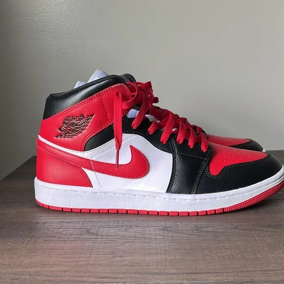 Air Jordan 1 MID black gym red white black women’s size 12 men’s 10.5 with box