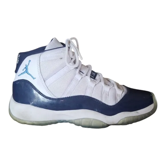 Air Jordan 11 Retro Boy's High Top Sneakers Size 5Y