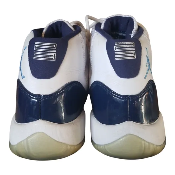 Air Jordan 11 Retro Boy's High Top Sneakers Size 5Y