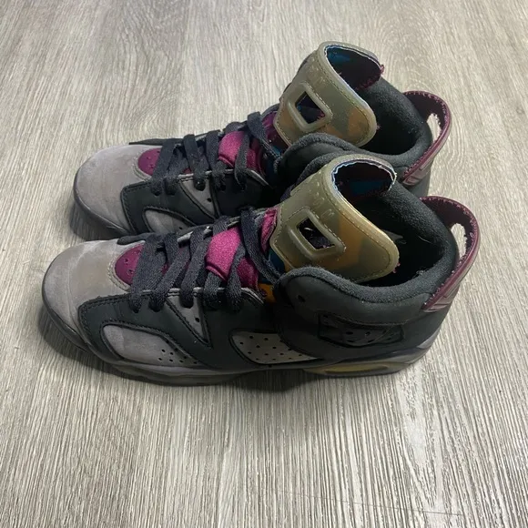 Air Jordan 6 Retro Bordeaux GS Unisex Shoe Size 3.5Y Gray 384665-063 Preowned