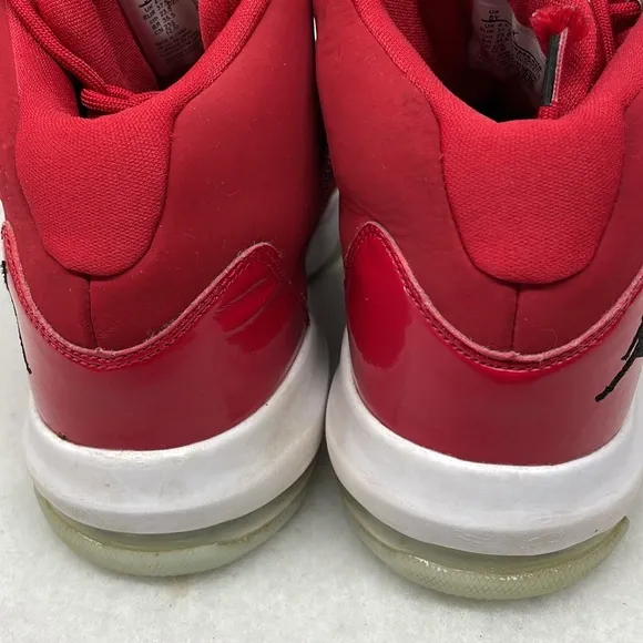 Air Jordan’s retro 11s red high top sneakers boys sz 5y