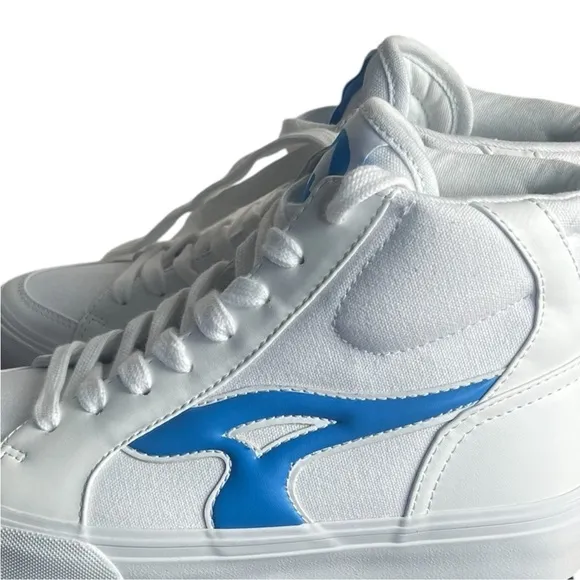 Airwalk Aurora3 White and Blue High-Tops Sneakers