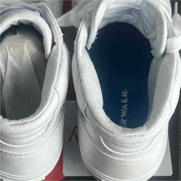 Airwalk Aurora3 White and Blue High-Tops Sneakers