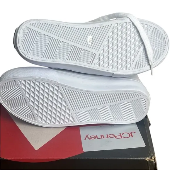 Airwalk Aurora3 White and Blue High-Tops Sneakers