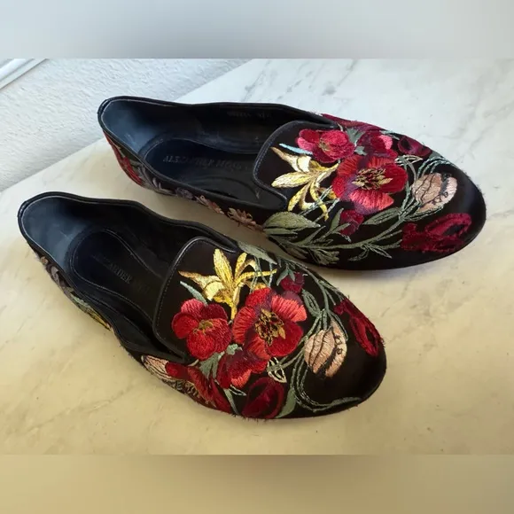ALEXANDER MCQUEEN Floral Embroidered Ballet Flats