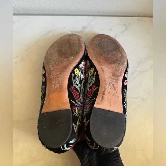 ALEXANDER MCQUEEN Floral Embroidered Ballet Flats