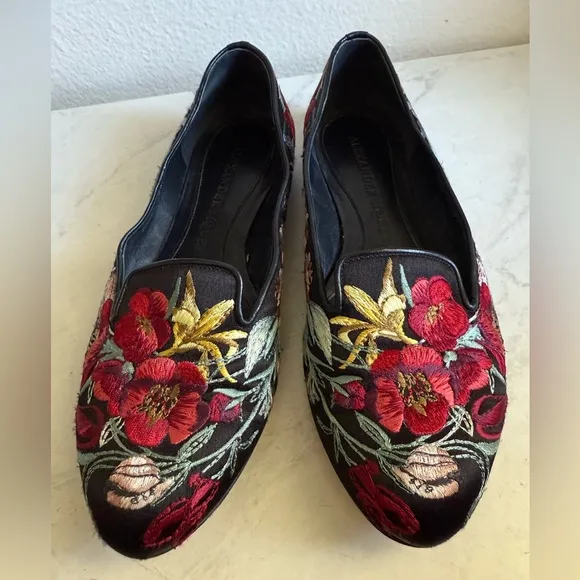 ALEXANDER MCQUEEN Floral Embroidered Ballet Flats