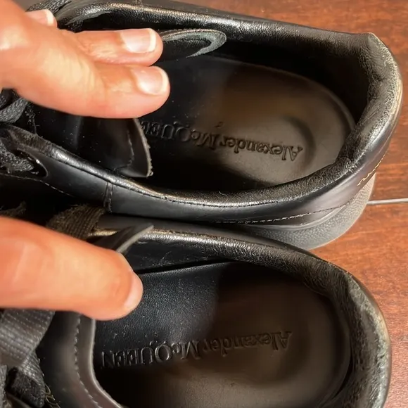 Alexander McQueen Women's Oversized Leather Sneakers sz 40 Black Lace Up Chunky