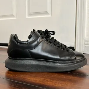 Alexander McQueen Women's Oversized Leather Sneakers sz 40 Black Lace Up Chunky