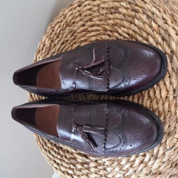 Allen Edmonds Mens Classic Kiltie Wingtip Tassel Cordovan Arlington Loafers 10 D