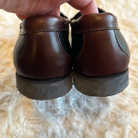 Allen Edmonds Nashua black &amp; brown tassel leather loafers. 13