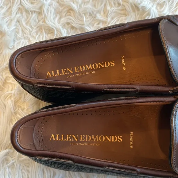 Allen Edmonds Nashua black &amp; brown tassel leather loafers. 13