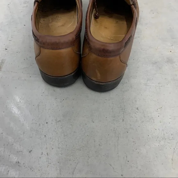 Allen Edmonds Woodstock leather tassel loafers 9.5