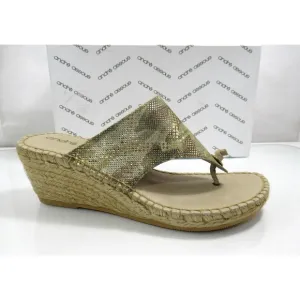 Andre Assous Annette Wedge Espadrille Thong Slide Sandal Beige Camo Size 8 EU 39