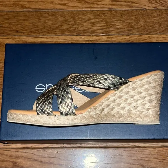 Andre Assous Nedra Wedge Sandals Metallic Multi Women’s 8 Espadrilles Inspired