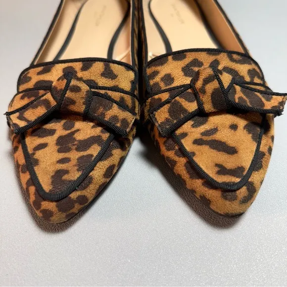 Ann Taylor Leopard Print Pointed Toe Flats Size 8M