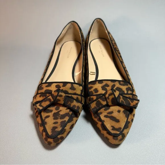 Ann Taylor Leopard Print Pointed Toe Flats Size 8M