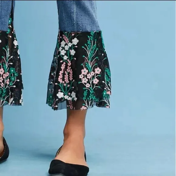 Anthro Pilcro High rise Embroidered Tiered cha cha flounce Lace Jean size 30 NWT