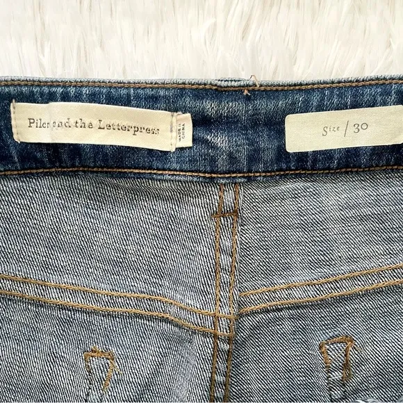 Anthro Pilcro High rise Embroidered Tiered cha cha flounce Lace Jean size 30 NWT