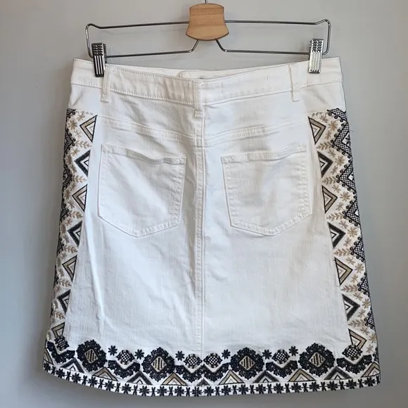 Anthropologie PILCRO EMBROIDERED DENIM MINI SKIRT