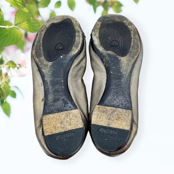 Attilio Giusti Leombruni Ballet Flats Cap Toe