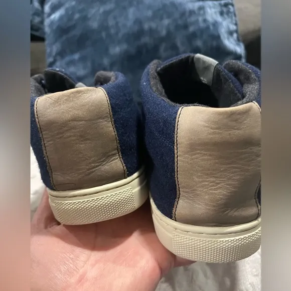 Baabuk Sky Wooler Shoes, Jean's Blue, UNISEX Size (44 mens 10/womens 11.5)