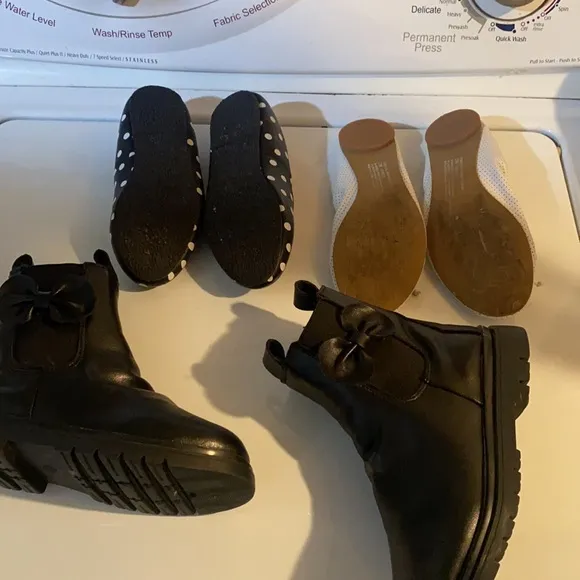 Back to school &amp; Bundle of little Girls shoes all in pre loves condition…