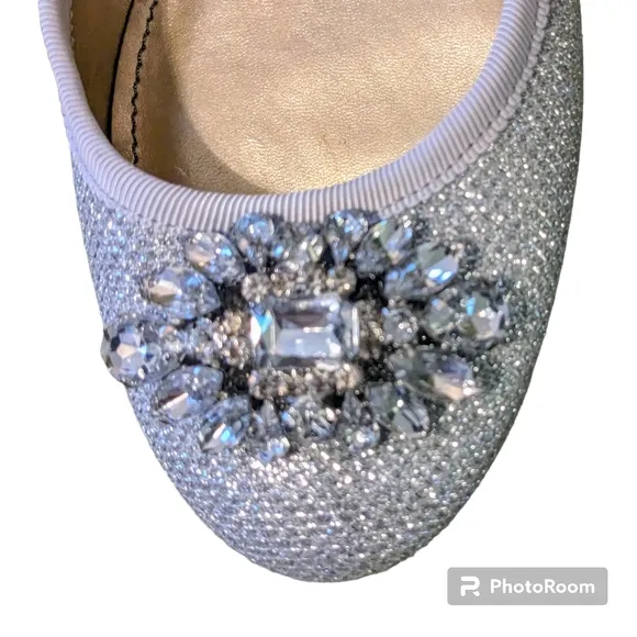 Badgley Mischka Silver Rhinestone Embellished Ballet Flats Crystal Broach Sz 7.5