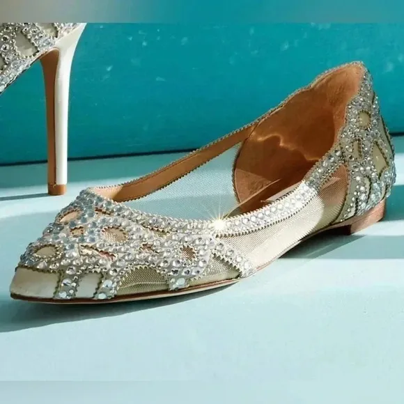 Badgley Mischka Women's Gigi Pointed Toe Jeweled Ivory Ballet Flats 7.5