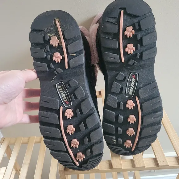 Baffin Melody Insulated Boots Brown and Pink Big Girls Size 7