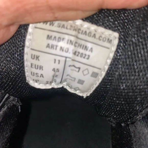 Balenciaga Black Sneakers with Modern Silhouette and Sporty Aesthetic