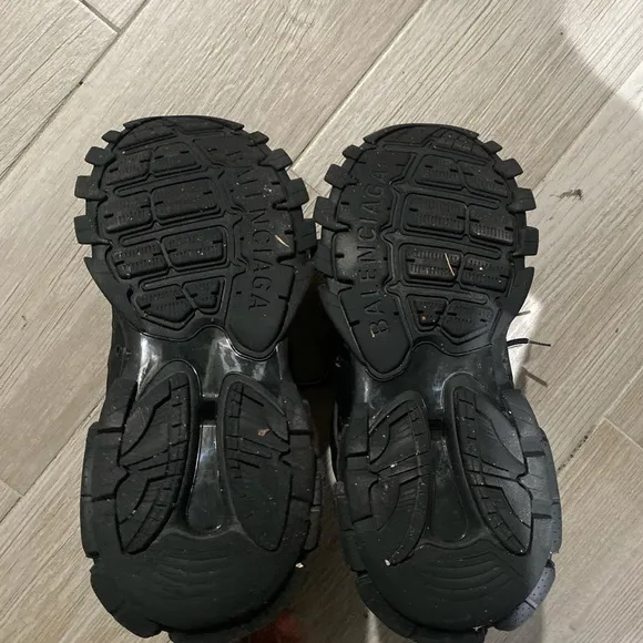 Balenciaga Black Sneakers with Modern Silhouette and Sporty Aesthetic