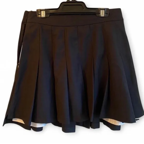 Battles and Butterflies. Black Pleated. Tennis Skirt Peek-a-boo White Pockets. S